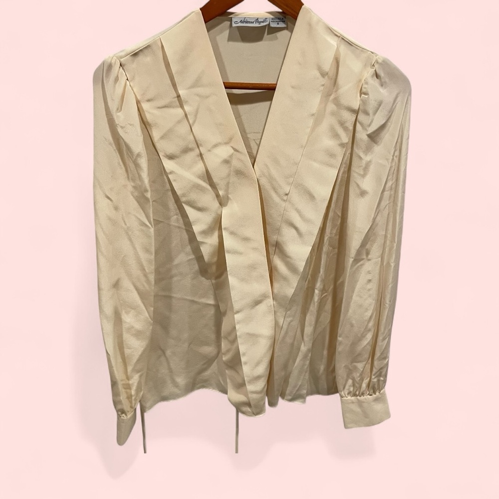 Sweet 70’s creamy silk boho pleated v-trim luxury wrap blouse Adriana Papell